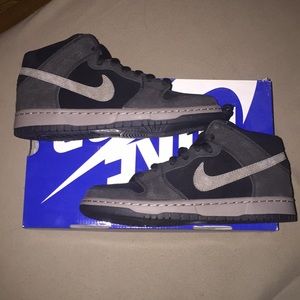 Nike Dunk mid pro sb Sz 6